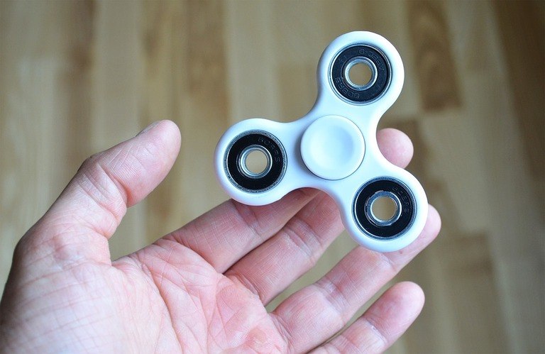 5 Best Fidget Spinners (Become A Grade 