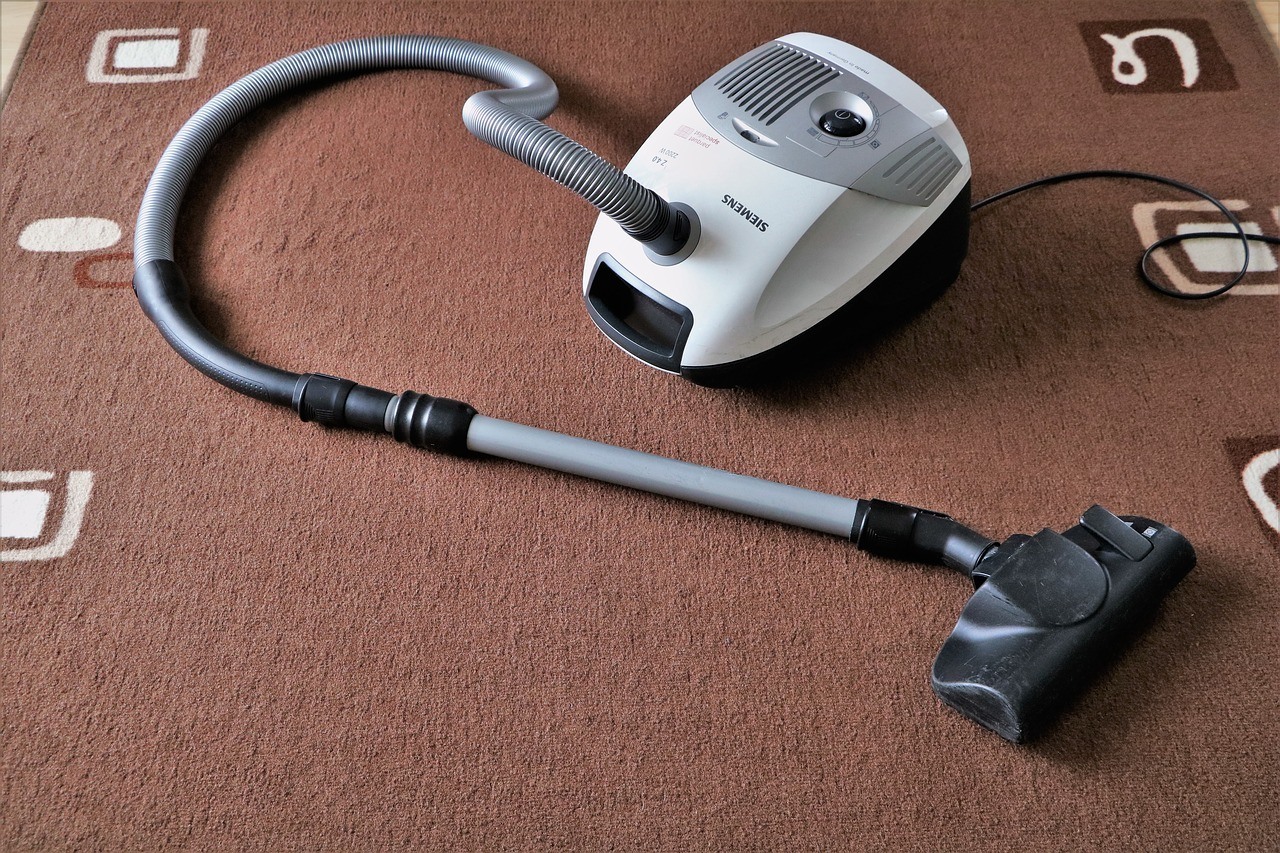 vacuum cleaner 1605068 1280