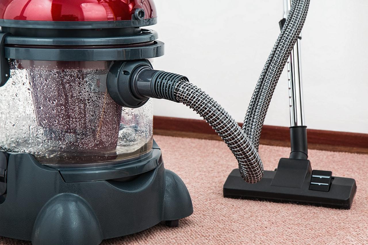 5 Best Vacuum Cleaners [2024 Update]